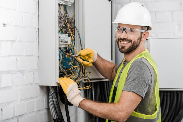 Best Commercial Electrician Services  in West Glendive, MT